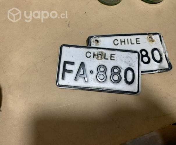 Patentes y chapas antiguas