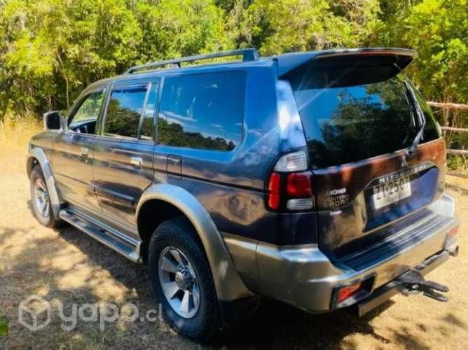 Mitsubishi Montero sport