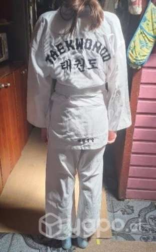 Traje de taekwondo talla S NUEVO