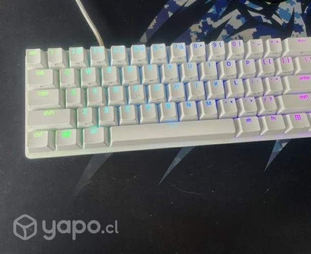 Teclado Razer Huntsman Mini blanco CONVERSABLE