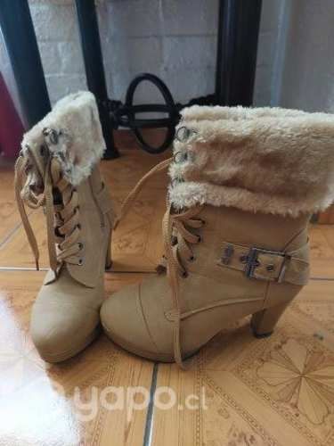 Botines café felpudo/peluche (Punto Tops) (36)