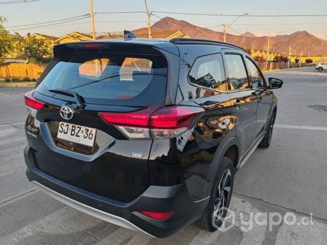 Se vende Toyota Rush 2023