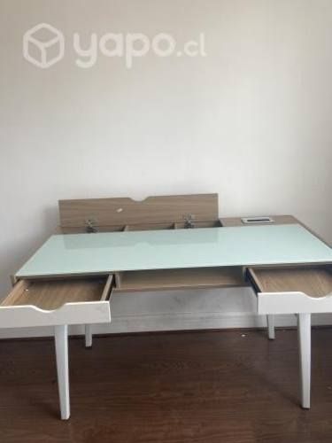 Escritorio madera mesada vidrio templado