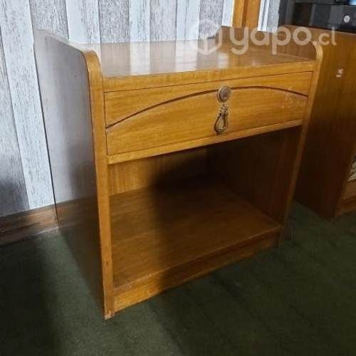 Veladores en buen estado