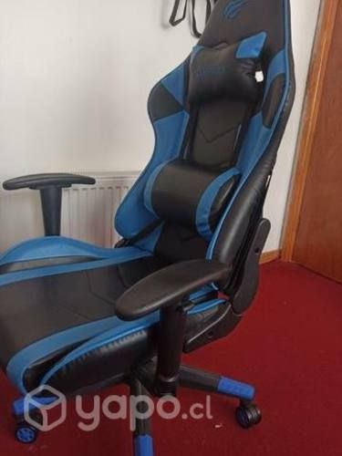 Silla gamer marca "GAMENOTE"