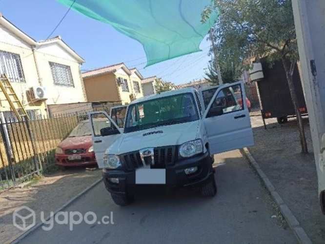 Vendo camioneta Mahindra doble cabina