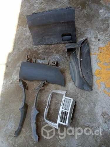 Toyota new yaris sport 2015 consola radio tapa