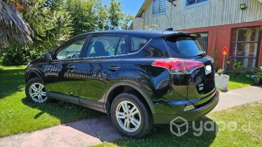 Toyota RAV4 2018 4X2 versión lujo