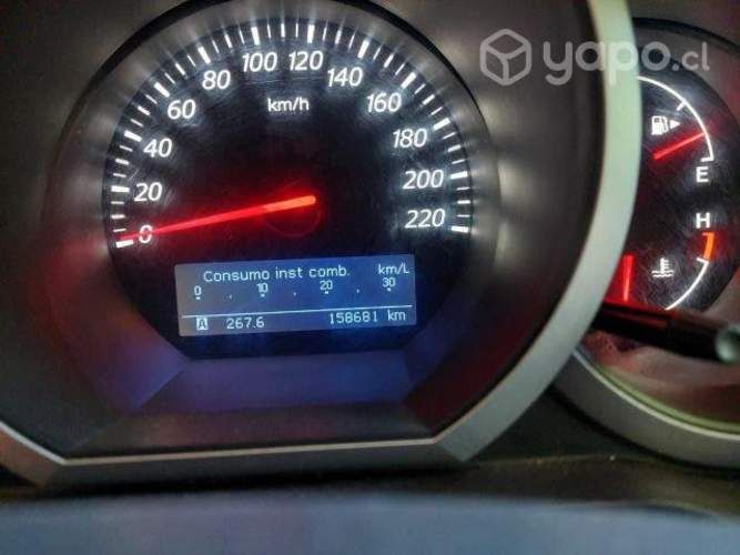 Suzuki grand nomade 2013