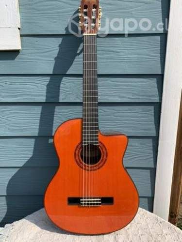 Guitarra electroacústica Washburn