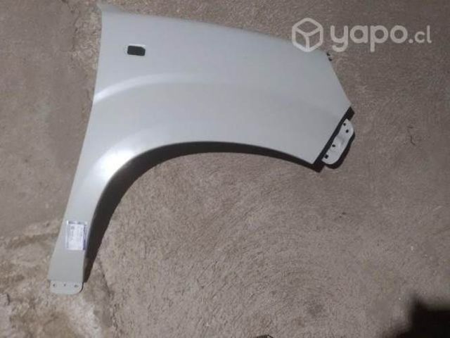 Tapa barro derecho original Suzuki Spresso