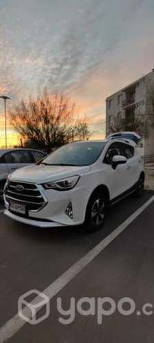 Grand JAC S3/ Se vende por renovación,única dueña