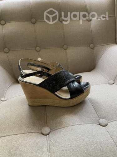 Chalas pollini cuero