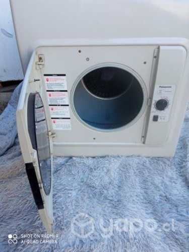 Secadora de ropa japonesa seca pero no mui bien