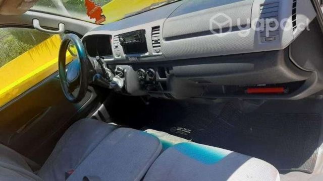 Toyota hiace año 2011