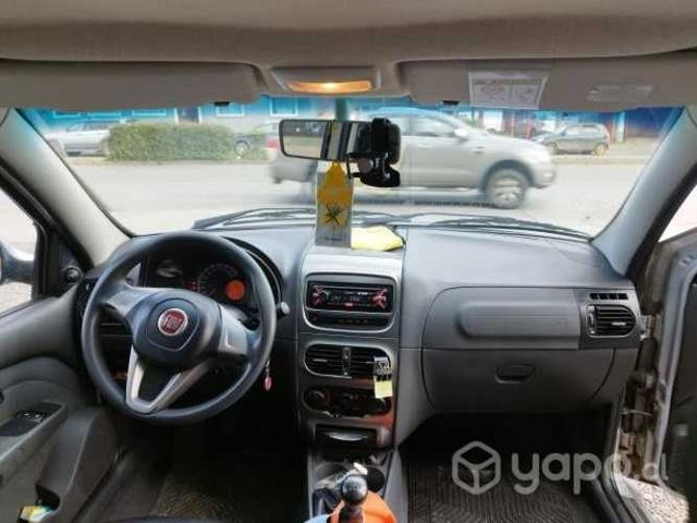 Fiat strada trekking ,3 puertas 2016