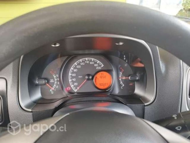 Fiat strada trekking ,3 puertas 2016