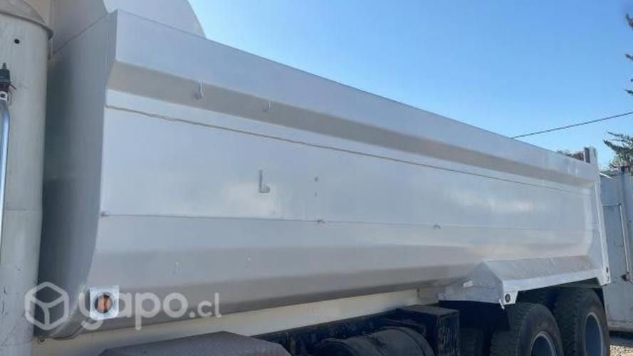 Vendo Camión Mack 8X4 Tolva