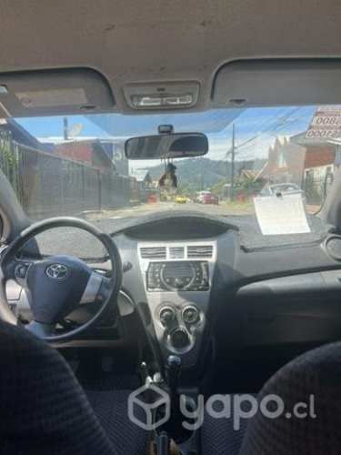 Colectivo, Toyota Yaris 2013