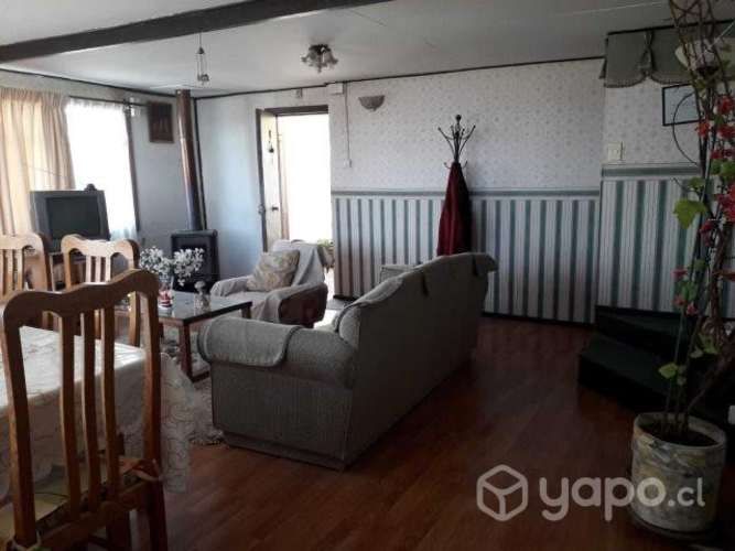 Casa en parcela a las afuera de Punta Arenas