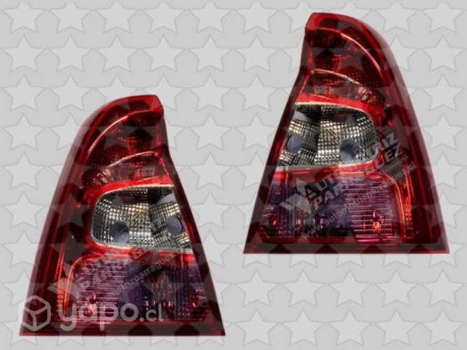 Foco trasero (izq-der) Logan (2010-2012)