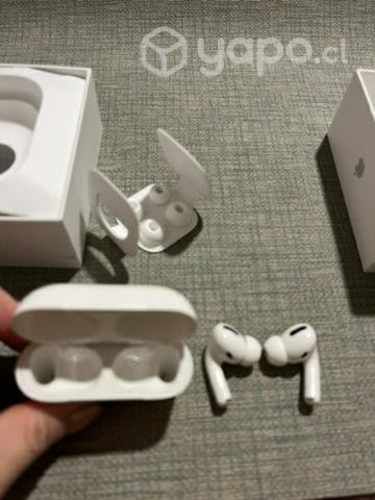 AirPods Pro blancos