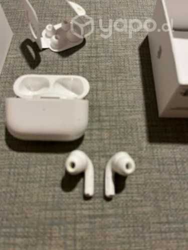 AirPods Pro blancos