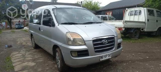 Furgón Hunday para 12 Pasajeros