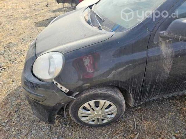 Tapabarro nissan march 2017