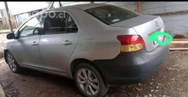 Se vende auto toyota yaris 2008