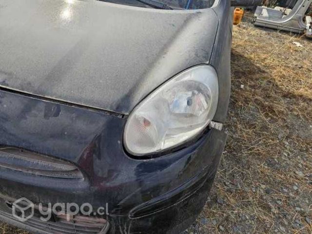 Optico nissan march 2017