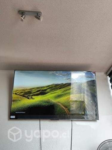 Impecable 65 pulgadas smartv 4k