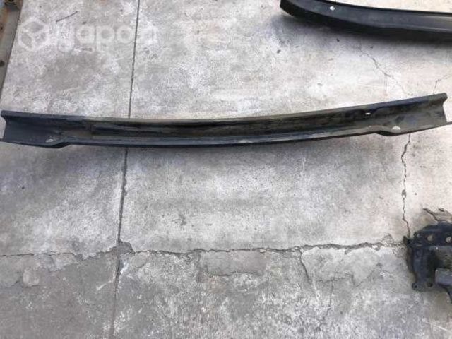 Refuerzo parachoque volkswagen (33.89)