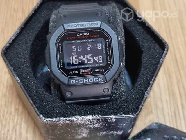 Reloj G-Shock Hombre DW-5600HR-1DR