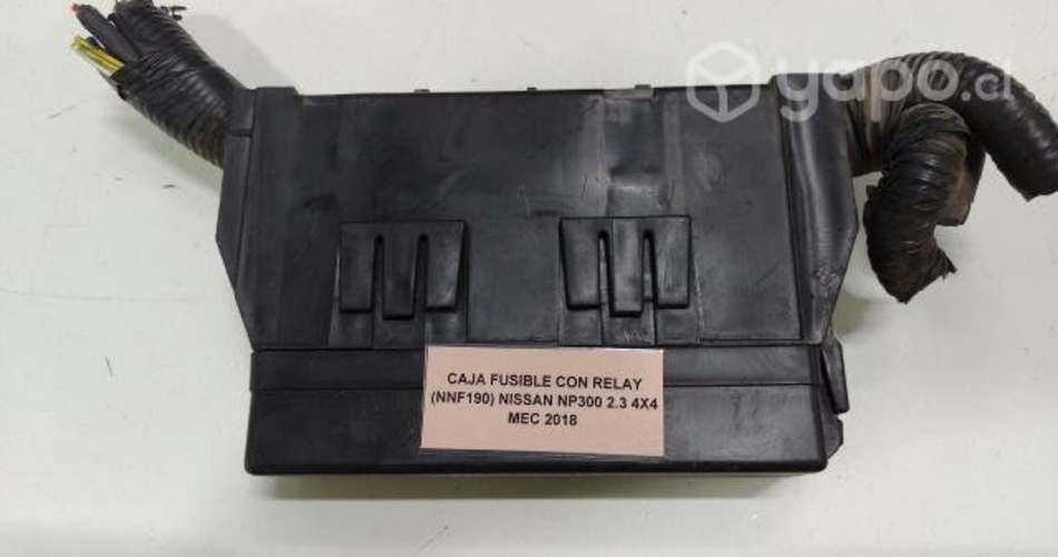 Caja Fusible Con Relay (NNF190 Nissan Np300 2.3 4x
