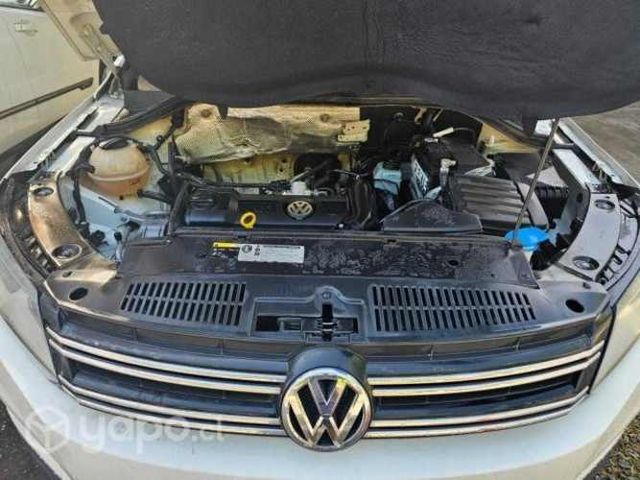 Frontal volkswagen tiguan 2016