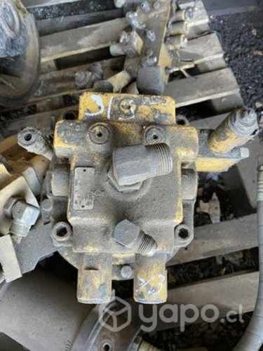 Motor de giro excavadora Caterpillar modelo 313