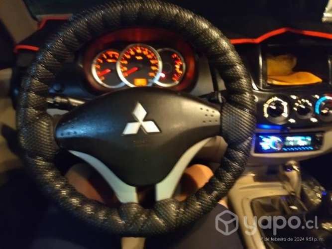 Mitsubishi l200 KatanaCRM 2014 precio conversable