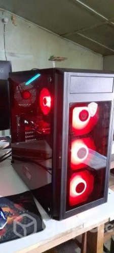 Pc gamer seminuevo