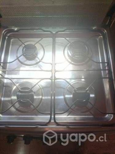 Cocina a gas Mademsa 4 quemadores con horno
