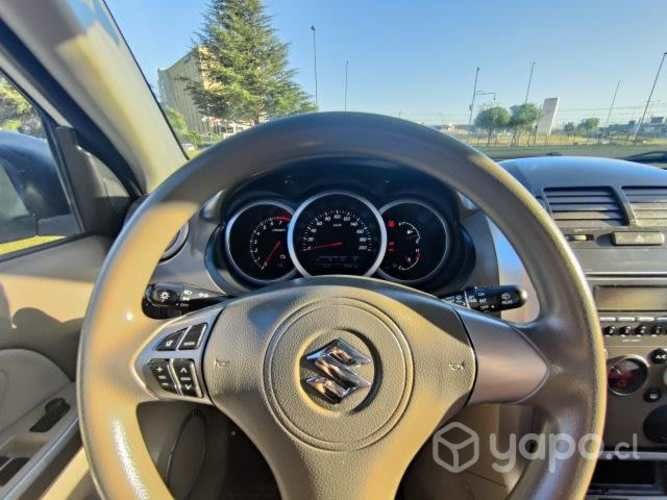Suzuki Grand Nomade 2.0 GLX 4x2 año 2010