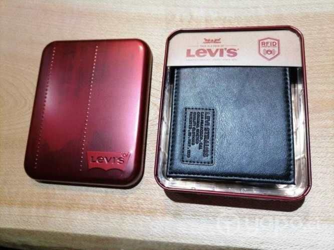 Levis billetera hombre negra nueva