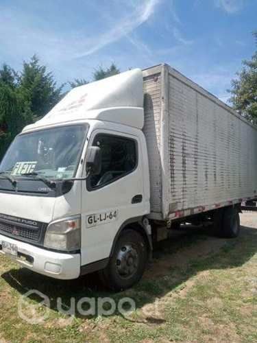 Camion Mitsubishi fuso canter 2015