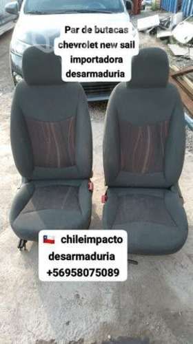 Par de butacas Chevrolet new sail desarmaduría