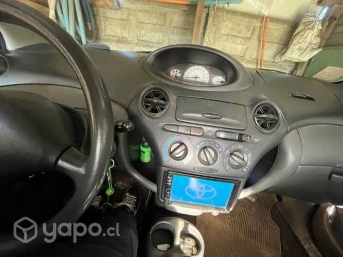 Toyota yaris 2006