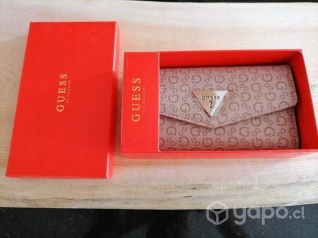 Billetera guess dama (nueva)