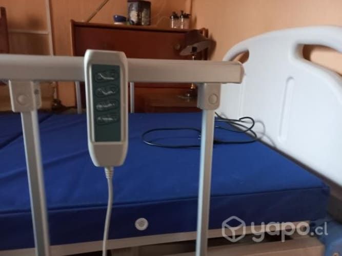 Cama clínica eléctrica