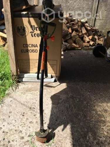 máquina de cortar pasto