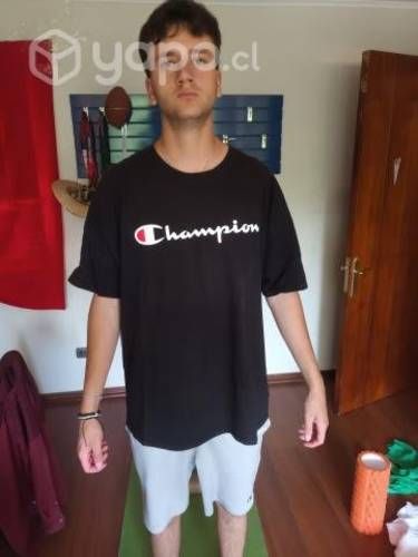 Polera Champion negra 2XL