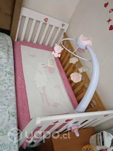 Cuna de madera marca Infanti poco uso